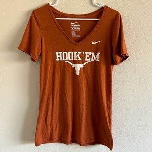 Nike UT Longhorns Short Sleeve V-Neck Tee Size Medium University of Texas